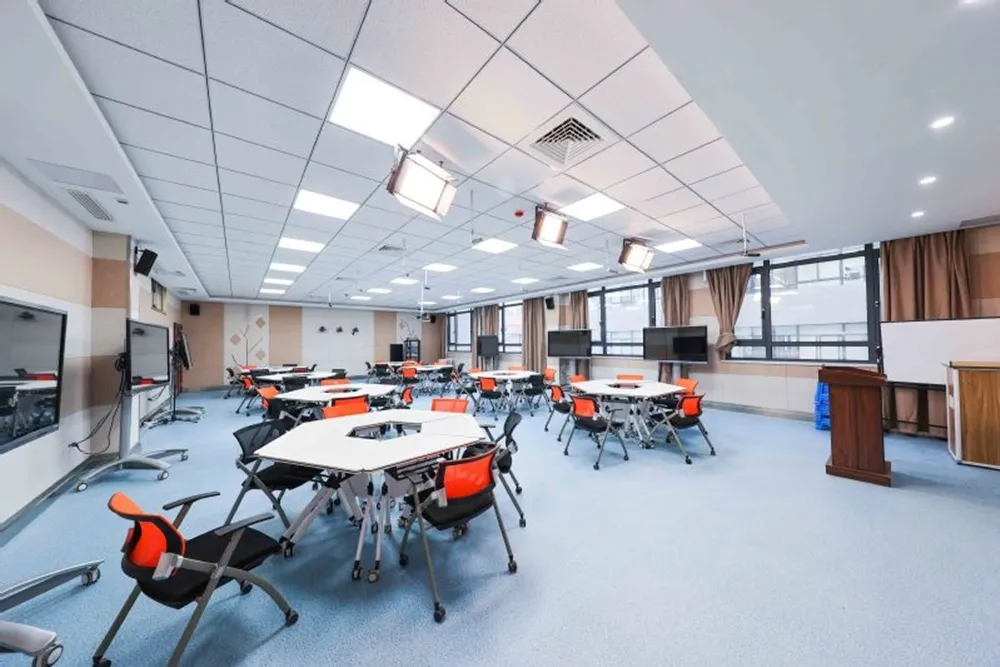 วิทยาลัยที่สำคัญ Nanjing University of Information Science and Technology