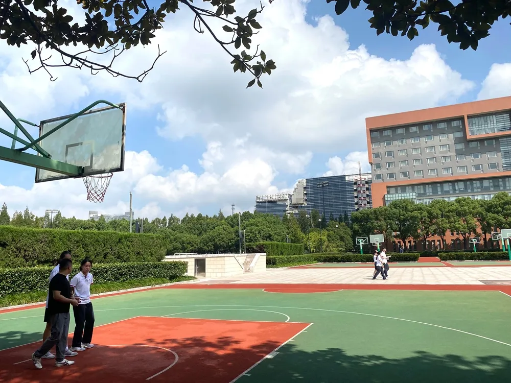 โรงเรียนมัธยมสาธิตหัวตง High School Affiliated to East China Normal University