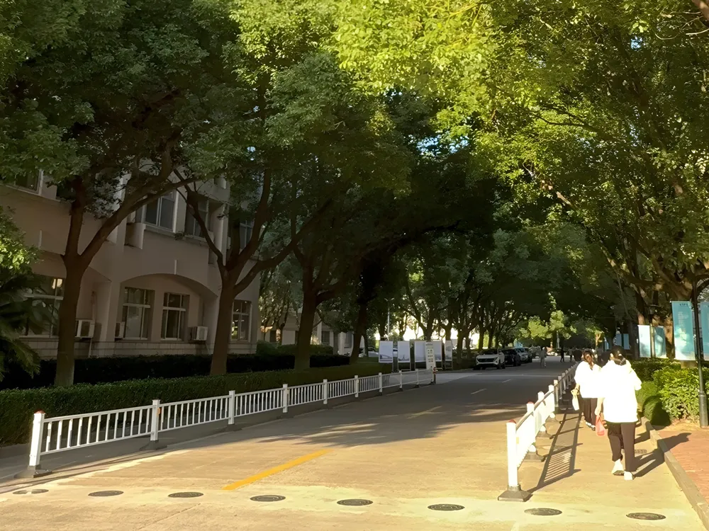 สภาพแวดล้อมมหาวิทยาลัยไทโจว Taizhou University