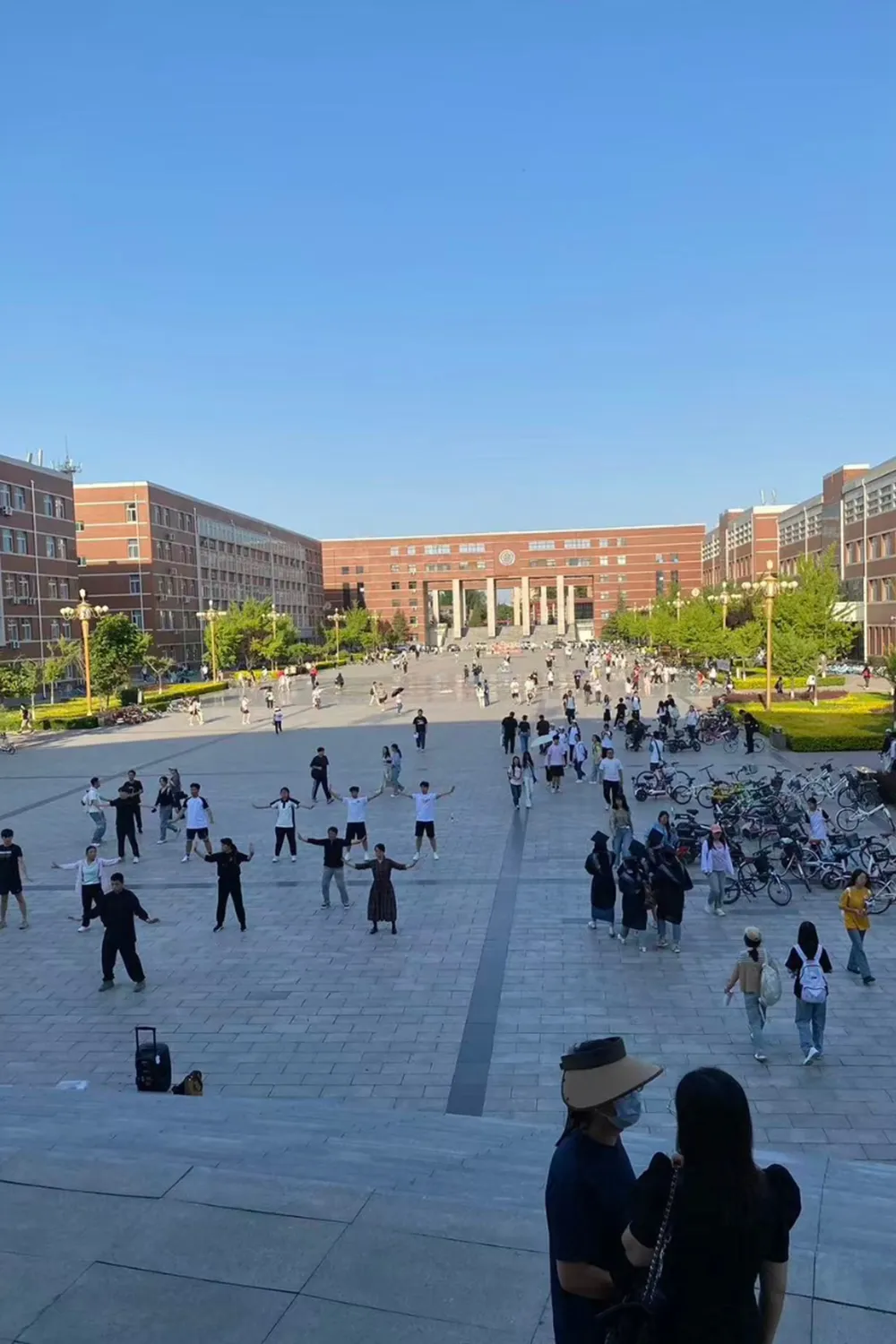 กิจกรรมภายใน Shanxi Normal University
