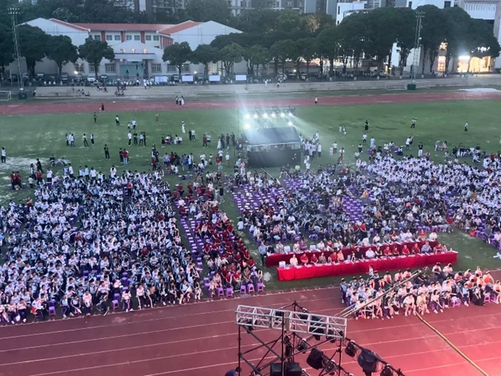 บรรยากาศกิจกรรมภายใน Guangxi Overseas Chinese School โรงเรียนมัธยมในหนานหนิง