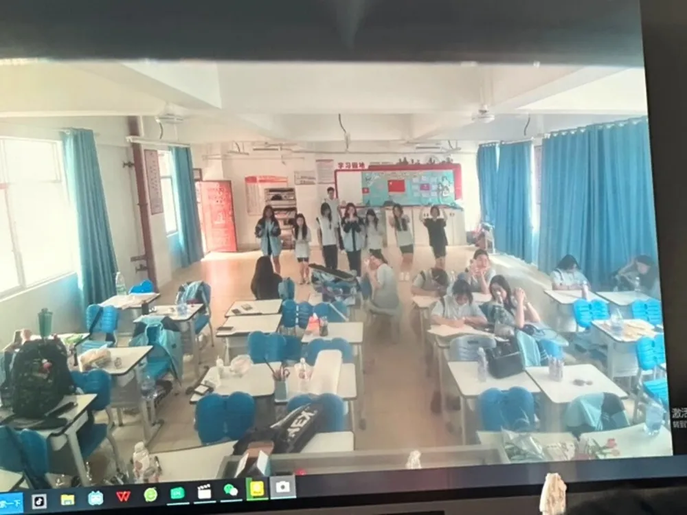 บรรยากาศอาคารเรียน-Guangxi-Overseas-Chinese-School-โรงเรียนมัธยมในหนานหนิง