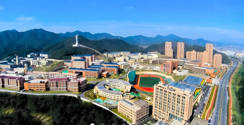 บรรยากาศโดยรอบของโรงเรียนนานาชาติหลักสูตรสองภาษา Hailiang International School