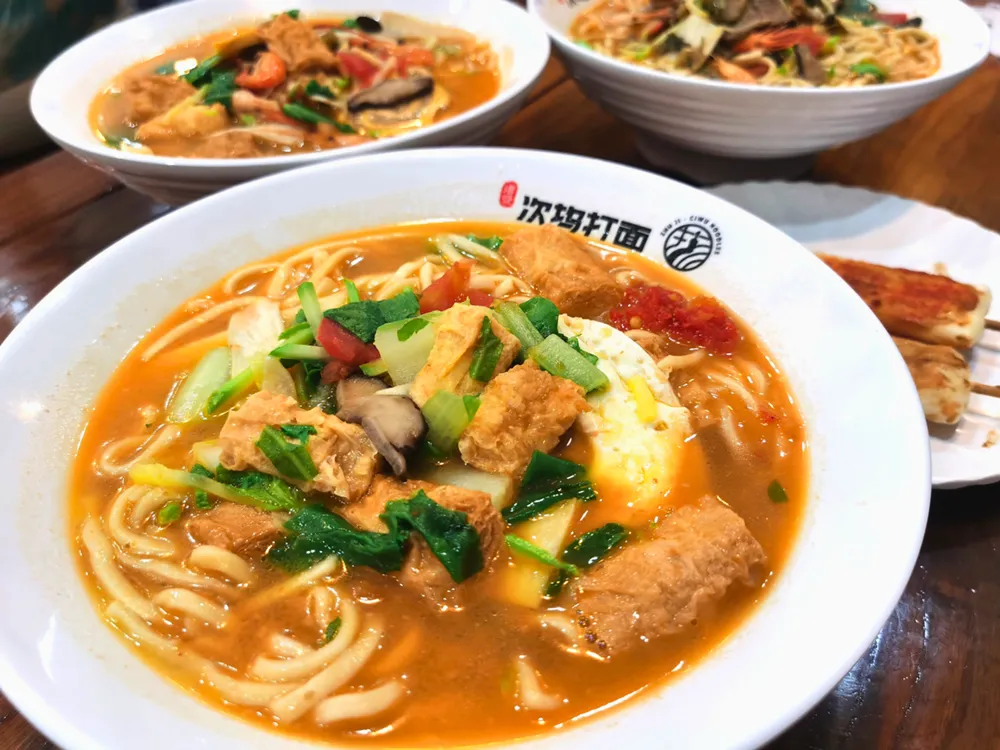 บะหมี่ตีเส้นฉืออู๋ (次坞打面) เมนูอาหารพื้นเมืองจูจี้